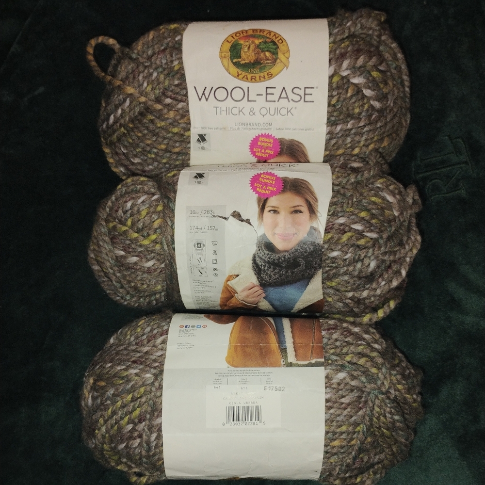 Lion Brand Wool-Ease® Thick & Quick Urban Camouflage Yarn - 30 oz total NEW - Picture 10 of 10